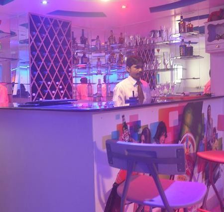 פאטנה Hotel Amit Inn מראה חיצוני תמונה